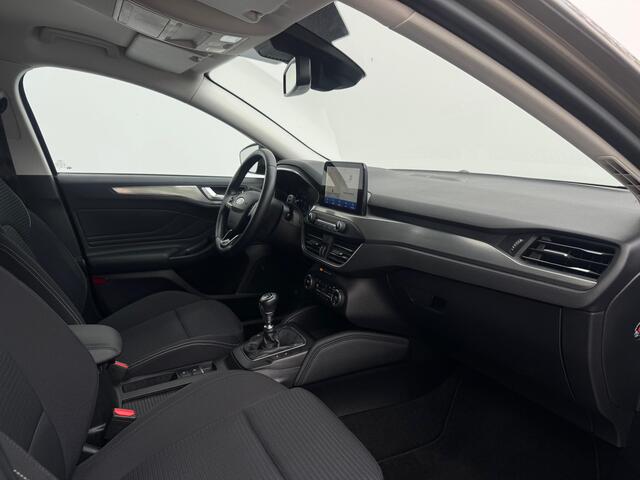 Ford FOCUS EcoBoost Titanium Business | Trekhaak | Winter Pack | Camera | B&O | Adapt. Cruise | Full LED | Dealeronderhouden |