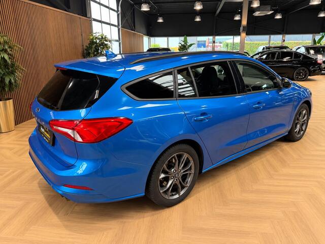 Ford FOCUS Wagon 1.0 EcoBoost. ST LINE. Titanium X Business