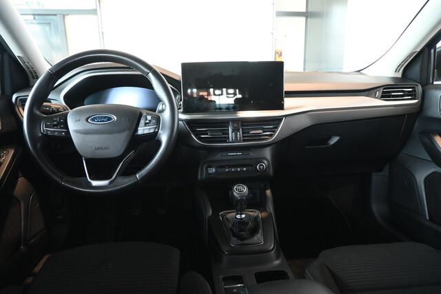 Ford FOCUS Wagon 1.0 EcoBoost Hybrid Titanium X Nap! Cruise Clima Full LED Trekhaak CarPlay Navigatie Inruil Mogelijk!