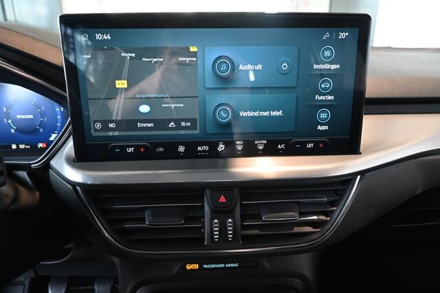 Ford FOCUS Wagon 1.0 EcoBoost Hybrid Titanium X Nap! Cruise Clima Full LED Trekhaak CarPlay Navigatie Inruil Mogelijk!