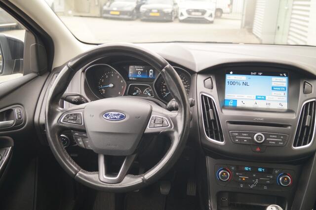 Ford FOCUS Wagon 1.0 125pk Titanium -NAVI-ECC-PDC-CAM-TREKHAAK-