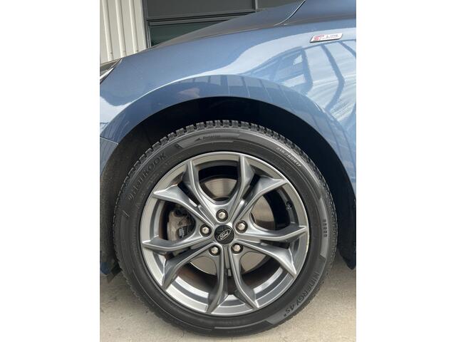 Ford FOCUS Wagon 1.0 EcoBoost ST Line Business | NAVI | CARPLAY/ANDROID | CRUISE CONTROL | LMV 17'' | PDC V+A | STOEL/STUURVERWARMING | AIRCO | DAB | BLUETOOTH | ALL-SEASON BANDEN