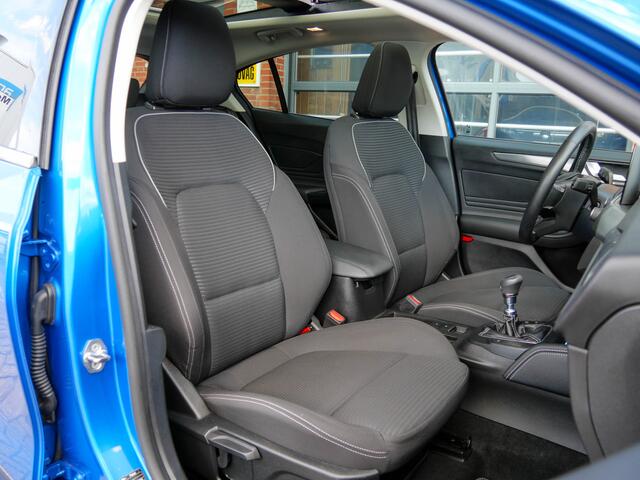 Ford FOCUS 1.0 EcoBoost Titanium X Business | PANODAK | CAMERA | WINTERPACK | TREKHAAK |