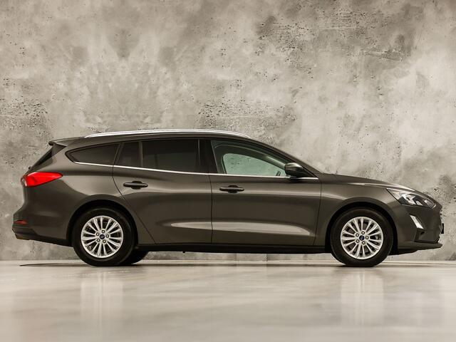 Ford FOCUS Wagon 1.0 EcoBoost Titanium X Sport Automaat (APPLE CARPLAY, GROOT NAVI, CAMERA, STUUR/STOELVERWARMING, KEYLESS, SPORTSTOELEN, GETINT GLAS, LANE ASSIST, NIEUWSTAAT)