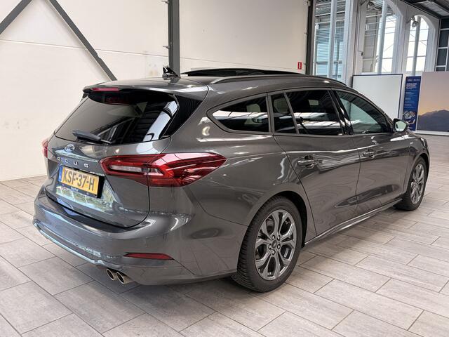 Ford FOCUS Wagon EcoBoost Hybrid 155 pk ST-Line | Pano | Winterpack | Cruise control | Climate control | SYNC 4 | All-season banden |