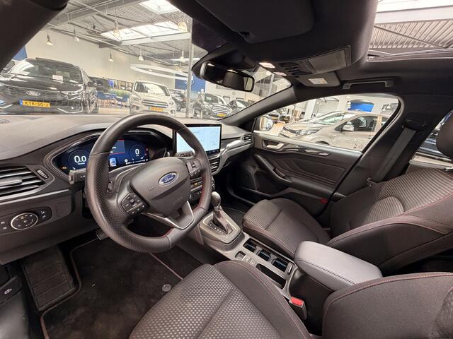 Ford FOCUS Wagon EcoBoost Hybrid 155 pk ST-Line | Pano | Winterpack | Cruise control | Climate control | SYNC 4 | All-season banden |