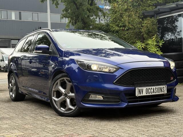 Ford FOCUS Wagon 2.0 ST 250PK/XENON/RECARO/CRUISE/STOELVW/18"/UNIEK!