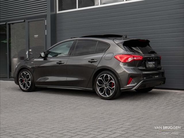 Ford FOCUS 1.0 EcoBoost ST Line Pano B&O