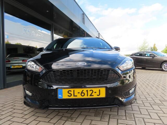 Ford FOCUS 1.5 ST-Line Ecc Cruise Navi Trekhaak 2x Pdc 2018