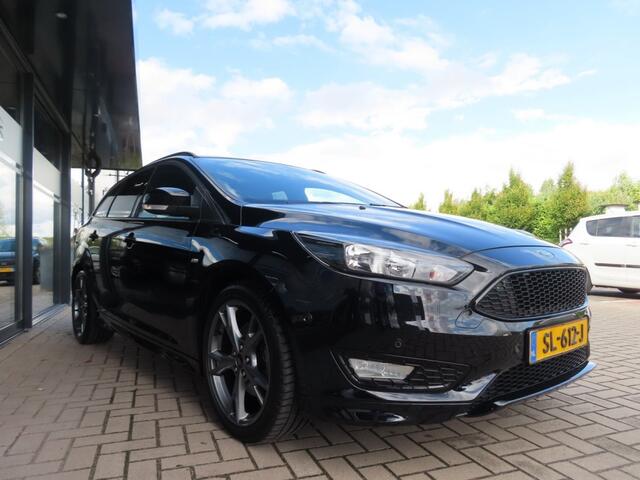 Ford FOCUS 1.5 ST-Line Ecc Cruise Navi Trekhaak 2x Pdc 2018