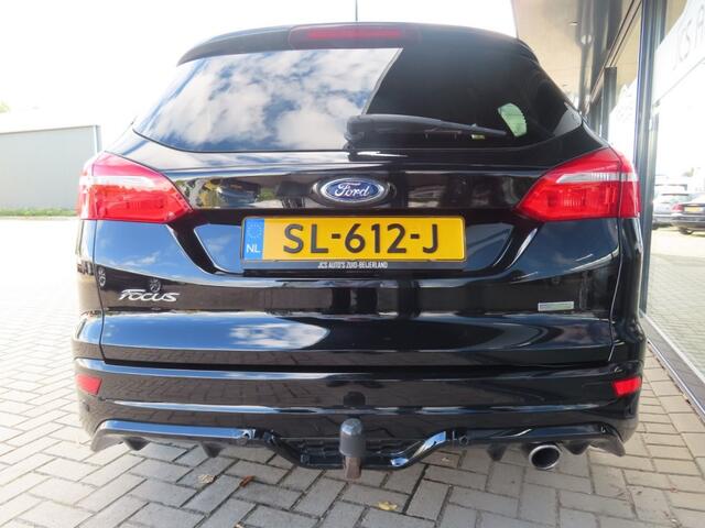 Ford FOCUS 1.5 ST-Line Ecc Cruise Navi Trekhaak 2x Pdc 2018