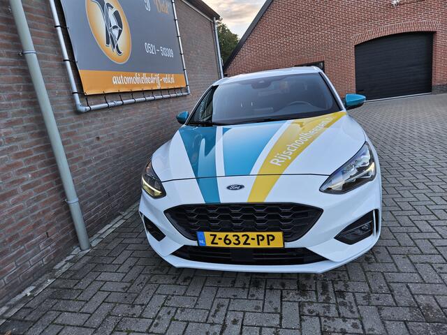 Ford FOCUS 1.0 EcoBoost Titanium X Business (motor probleem)