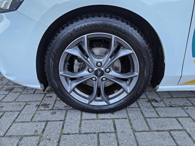 Ford FOCUS 1.0 EcoBoost Titanium X Business (motor probleem)