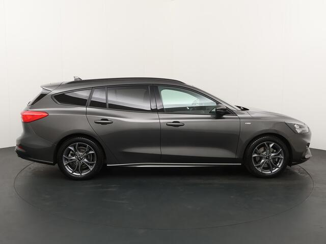 Ford FOCUS Wagon EcoBoost 125 pk ST Line | Trekhaak | Dealer onderhouden | FULL LED | Winterpack | Head up Display | All Season banden
