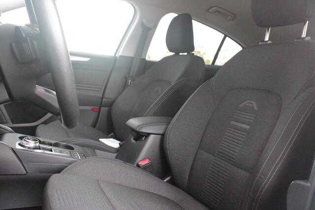 Ford FOCUS 1.5 EcoBoost 150PK AUTOMAAT ACTIVE BUSINESS | AFNEEMBARE TREKHAAK | TECHNOLOGY PACK: (ADAPTIVE CRUISE CONTROL, GROOTLICHT ASSISTENT, TRAFFIC SIGN RECOGNITION, EVASIVE STEERING ASSIST, DRIVER ALERT, LANE CENTRING ASSIST EN STOP & GO) | PARKING PACK: (VOLLEDIG AUTOMATISCH INPARKEREN, WIDE VIEW ACHTERUITRIJ CAMERA, DOOR EDGE PROTECTORS) | BANG & OLUFSEN AUDIOSYSTEM: (9 SPEAKERS EN 1 SUBWOOVER ,DAB+ RADIO) | COMFORT PACK: (AUTOMATISCHE AIRCONDITIONING, FORD KEYLESS ENTRY/START) | DESIGN PACK 2 ACTIVE BUSINESS: (PRIVACY GLASS, 18" Y-DESIGN BLACK LICHTMETALEN VELGEN, FULL LED KOPLAMPEN, LED ACHTERLICHTEN, AUTOMATISCHE NIVEAU REGELING KOPLAMPEN) | APPLE CARPLAY/ANDROID AUTO | NAVIGATIE | PARKEERSENSOREN VOOR + ACHTER |