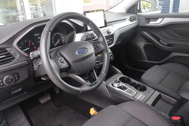 Ford FOCUS 1.5 EcoBoost 150PK AUTOMAAT ACTIVE BUSINESS | AFNEEMBARE TREKHAAK | TECHNOLOGY PACK: (ADAPTIVE CRUISE CONTROL, GROOTLICHT ASSISTENT, TRAFFIC SIGN RECOGNITION, EVASIVE STEERING ASSIST, DRIVER ALERT, LANE CENTRING ASSIST EN STOP & GO) | PARKING PACK: (VOLLEDIG AUTOMATISCH INPARKEREN, WIDE VIEW ACHTERUITRIJ CAMERA, DOOR EDGE PROTECTORS) | BANG & OLUFSEN AUDIOSYSTEM: (9 SPEAKERS EN 1 SUBWOOVER ,DAB+ RADIO) | COMFORT PACK: (AUTOMATISCHE AIRCONDITIONING, FORD KEYLESS ENTRY/START) | DESIGN PACK 2 ACTIVE BUSINESS: (PRIVACY GLASS, 18" Y-DESIGN BLACK LICHTMETALEN VELGEN, FULL LED KOPLAMPEN, LED ACHTERLICHTEN, AUTOMATISCHE NIVEAU REGELING KOPLAMPEN) | APPLE CARPLAY/ANDROID AUTO | NAVIGATIE | PARKEERSENSOREN VOOR + ACHTER |
