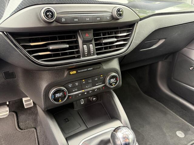 Ford FOCUS Wagon 1.5 Focus Turnier 1.5 EcoBoost ST-Line