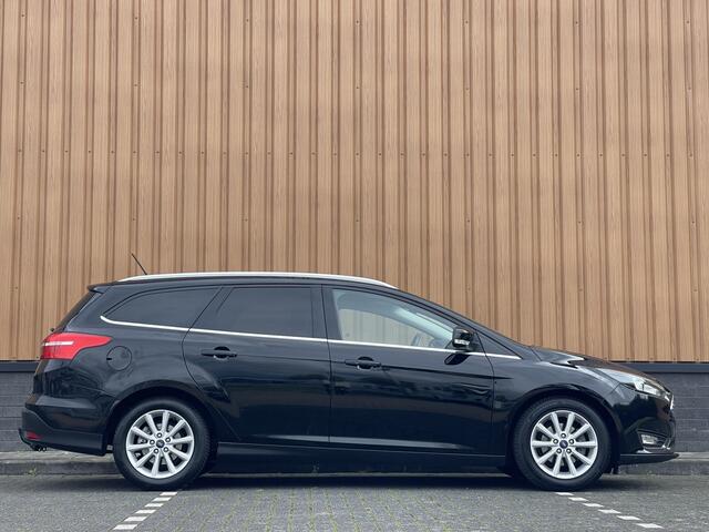Ford FOCUS Wagon 1.0 Lease Edition | Trekhaak | Keyless Go/Entry | Airconditioning | Stoel- en stuurverwarming | Bluetooth | Voorruitverwarming |