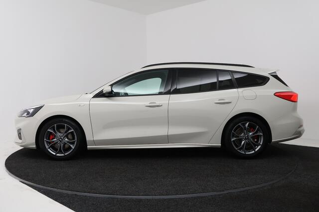 Ford FOCUS Wagon 1.0 EcoBoost Hybrid ST Line X Business (CAMERA, TREKHAAK, B&O SOUND, STOEL/STUUR VERWARMIN