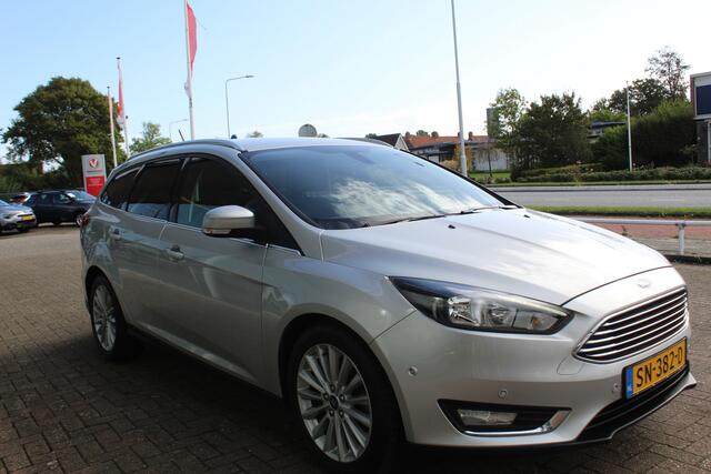 Ford FOCUS Wagon 1.0 125PK Titanium Uiterst nette wagen ! Trekhaak, Pdc, Navigatie, Cuise Controle,
