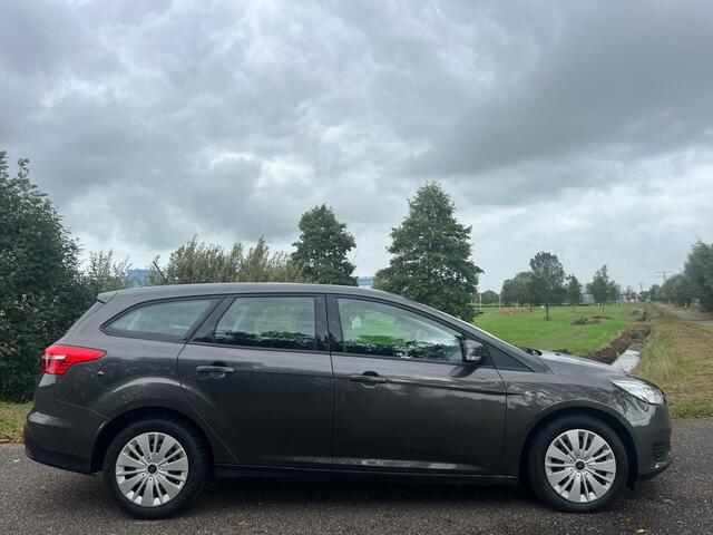 Ford FOCUS Wagon 1.0 ST-Line