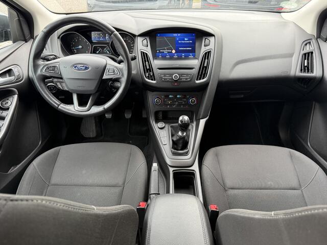 Ford FOCUS Wagon 1.0 Lease Edition ? CarPlay / Android Auto ? Trekhaak ? Winterpakket ?