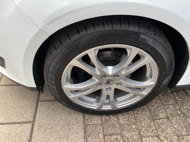 Ford FOCUS 1.0 TITANIUM