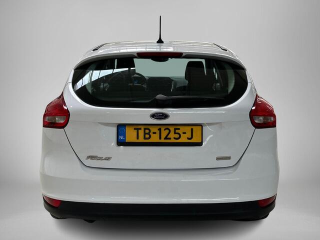 Ford FOCUS 1.0 100 Pk 5-Deurs Trend | Airconditioning | Radio CD Speler | Centrale Deurvergrendeling met Afstandsbediening | Elektrische Ramen Voor | Bestuurdersstoel in Hoogte Verstelbaar |