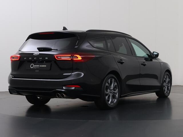 Ford FOCUS Wagon 1.0 EcoBoost Hybrid ST Line X 155PK Automaat | Adaptieve Cruise Control | Winterpakket | HUD | BLIS | Parkeercamera |