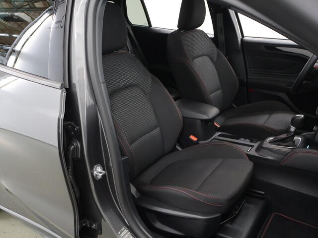 Ford FOCUS Wagon 1.0 EcoBoost Hybrid ST Line X 155PK Automaat | Adaptieve Cruise Control | Parkeercamera | Winterpakket |