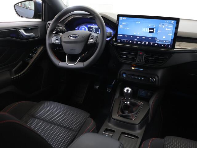 Ford FOCUS Wagon 1.0 EcoBoost Hybrid ST Line X | Afneembare Trekhaak | Winterpakket | Cruise Control Adaptief | Parkeercamera | Head-Up | Navigatie |
