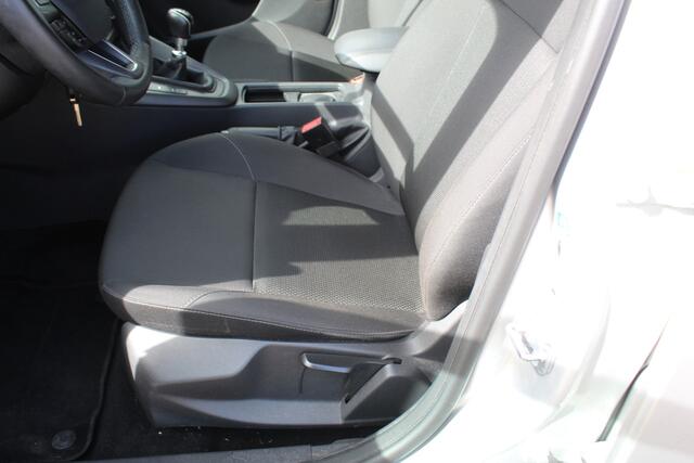 Ford FOCUS 1.0 125PK Titanium , 5 deurs , Erg goed onderhouden Climate control , Navigatie , Camera , Bluetooth Cruise control , Parkeersensoren , LED dag rijverlichting