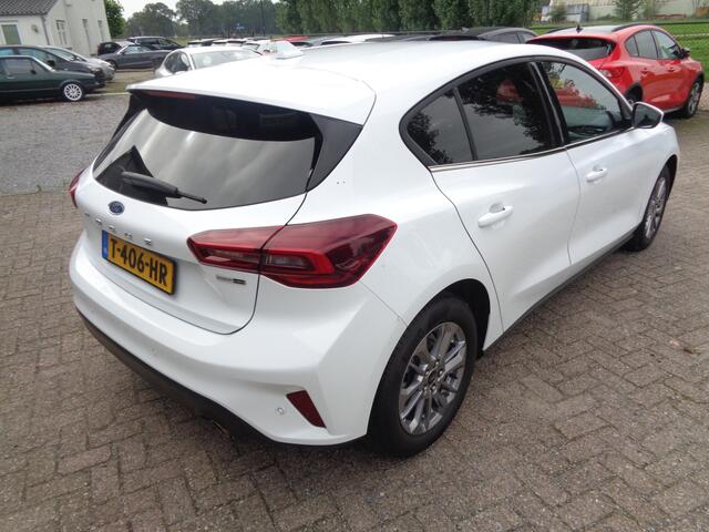 Ford FOCUS 1.0 EcoBoost Hybrid Titanium Ecc, LM velgen, Carplay/android, winterpack