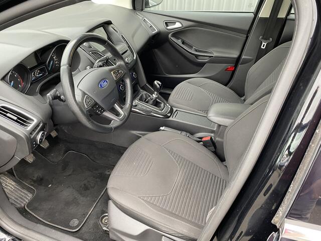 Ford FOCUS Wagon 1.5 Titanium Clima, Navi, CC, Voorruitvw, PDC & Cam, LM, Trekh, - Inruil Mogelijk - – foto 3