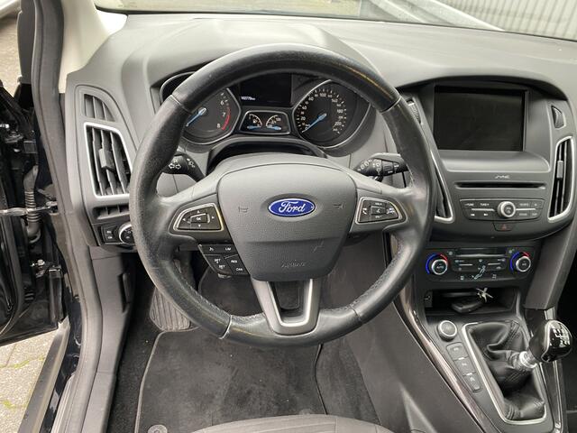 Ford FOCUS Wagon 1.5 Titanium Clima, Navi, CC, Voorruitvw, PDC & Cam, LM, Trekh, - Inruil Mogelijk - – foto 4