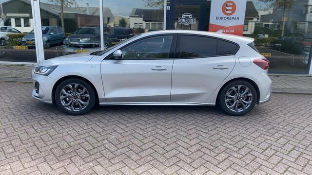Ford FOCUS 1.0 EcoBoost 155 mHEV ST-Line Powershift – foto 2