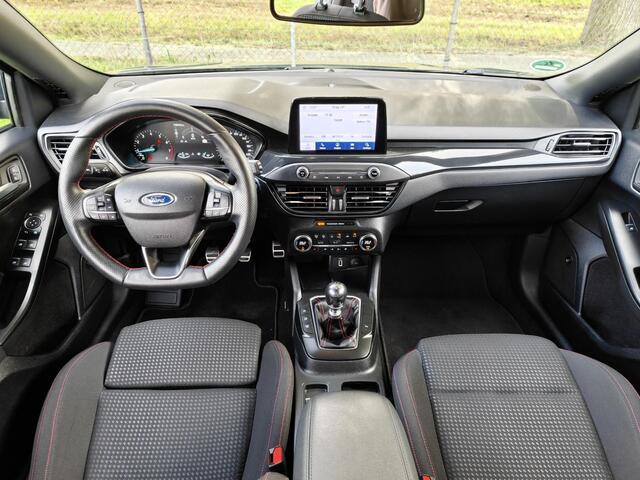 Ford FOCUS Wagon 1.0 EB Hybrid ST-Line Business | ADAP. CRUISE | WINTERPACK | CAMERA | NAVI | AGR STOEL |