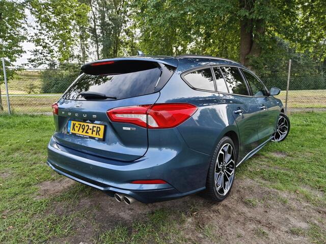 Ford FOCUS Wagon 1.0 EB Hybrid ST-Line Business | ADAP. CRUISE | WINTERPACK | CAMERA | NAVI | AGR STOEL |