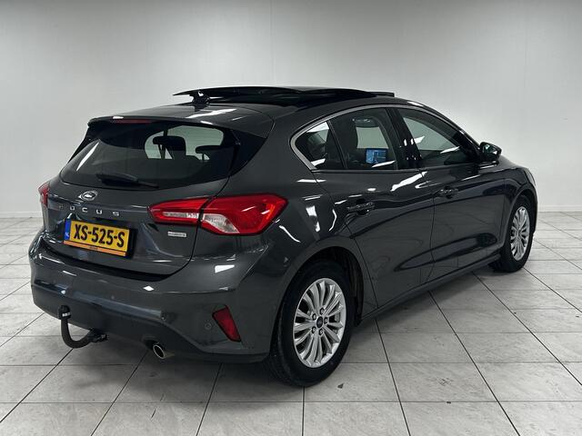 Ford FOCUS 1.0 EcoBoost Titanium Business NAVIGATIE | TREKHAAK | ACHTERUITRIJCAMERA | VOORRUIT/STOEL/STUUR-VERWARMING