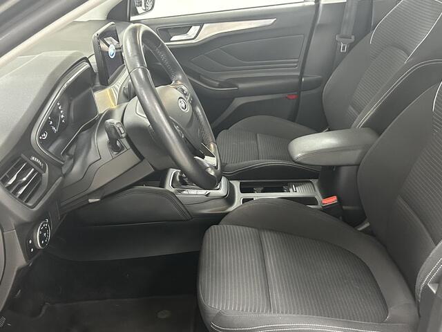 Ford FOCUS 1.0 EcoBoost Titanium Business NAVIGATIE | TREKHAAK | ACHTERUITRIJCAMERA | VOORRUIT/STOEL/STUUR-VERWARMING