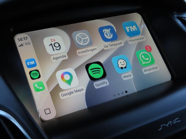 Ford FOCUS 2.0 ST | carplay | navi | stuurwielverwarming | voorruitverwarming