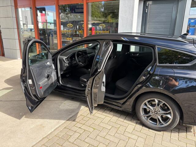 Ford FOCUS 1.5 ECOB. ST L. XBNS