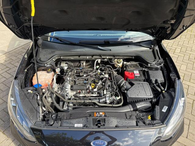 Ford FOCUS 1.5 ECOB. ST L. XBNS