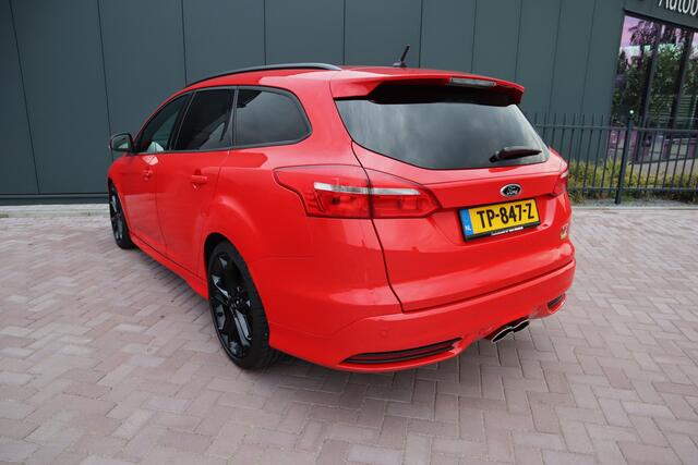 Ford FOCUS Wagon 2.0 ST Mountune Leder Navigatie Camera Sony Mountune Tuning