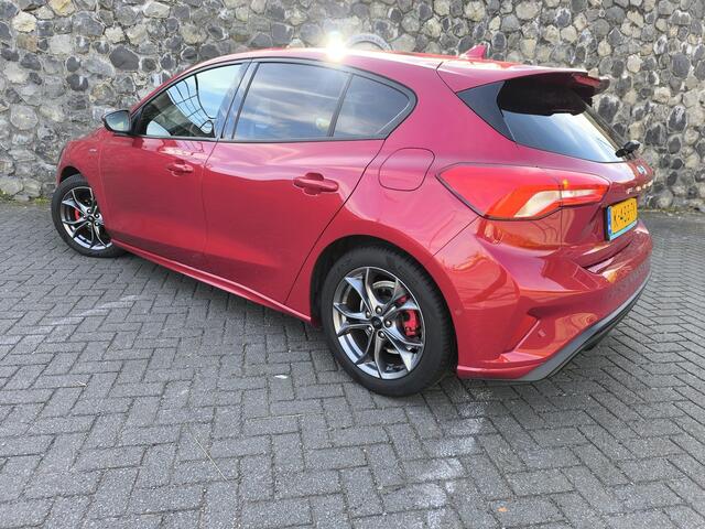 Ford FOCUS 1.0 EcoBoost Hybrid ST Line X Business DAB, carplay, camera, 155PK hybrid, B&O audio, navi, cruise en climate control.