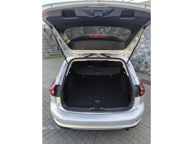Ford FOCUS Wagon 1.0 EcoBoost Hybrid Titanium Automaat 155PK, carplay, all season banden, navi, climate + cruise control, prive glas, lm velgen. – foto 4