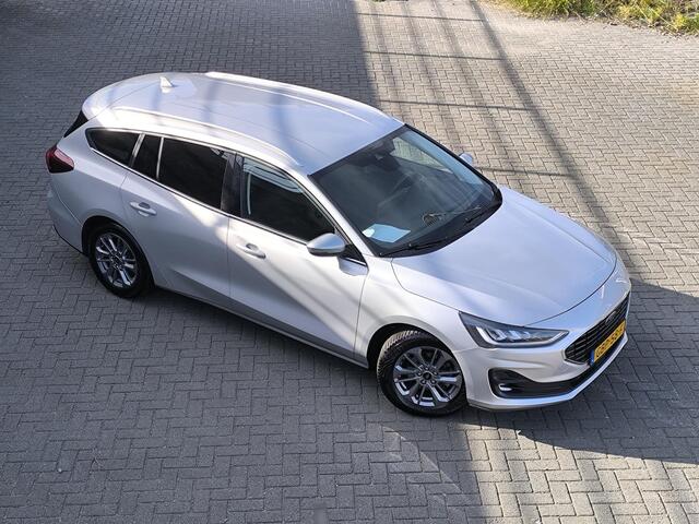 Ford FOCUS Wagon 1.0 EcoBoost Hybrid Titanium Automaat 155PK, carplay, all season banden, navi, climate + cruise control, prive glas, lm velgen. – foto 9