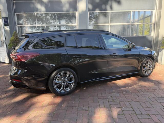 Ford FOCUS Wagon 1.0 EcoBoost Hybrid ST Line Automaat Stoel & Stuurverwarming | Achteruitrijcamera | Adaptief Cruise | Navi & Carplay |