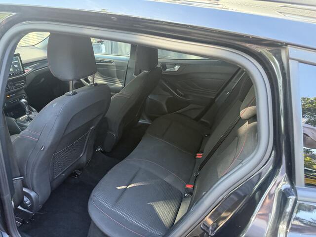 Ford FOCUS Wagon 1.0 EcoBoost Hybrid ST Line Automaat Stoel & Stuurverwarming | Achteruitrijcamera | Adaptief Cruise | Navi & Carplay |
