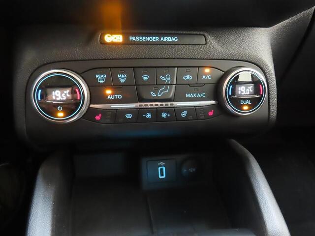 Ford FOCUS 1.5 EcoBoost 150pk Automaat Active Camera Winter Parking Dodehoek pack Wagon NL-Auto – foto 7